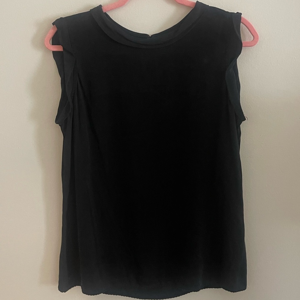 Elie Tahari size M black shirt